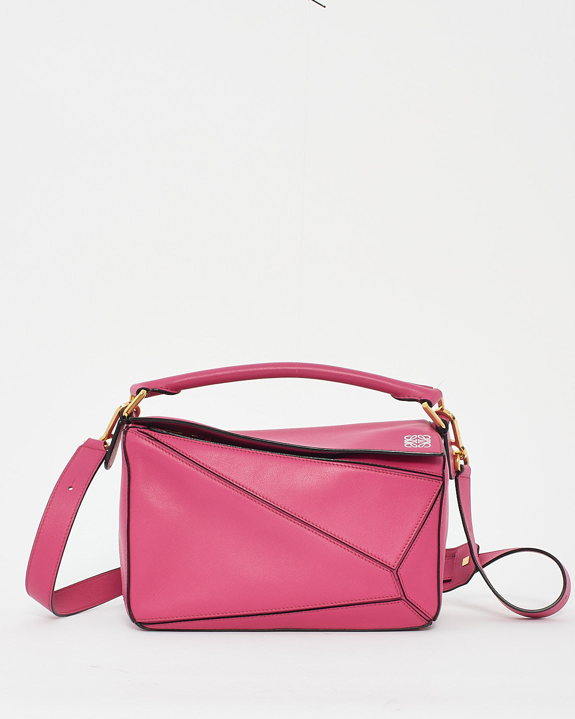 Explore a Loewe Pink Fuchsia Leather Small Puzzle Bag Authenticated Pre Owned Discover More RETYCHE