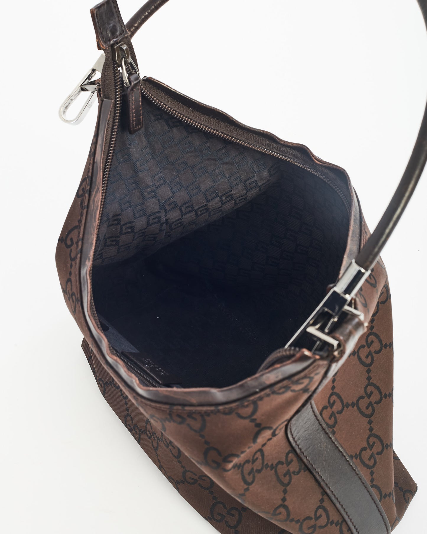 Sac à bandoulière Hobo à fermoir monogramme en nylon marron Gucci