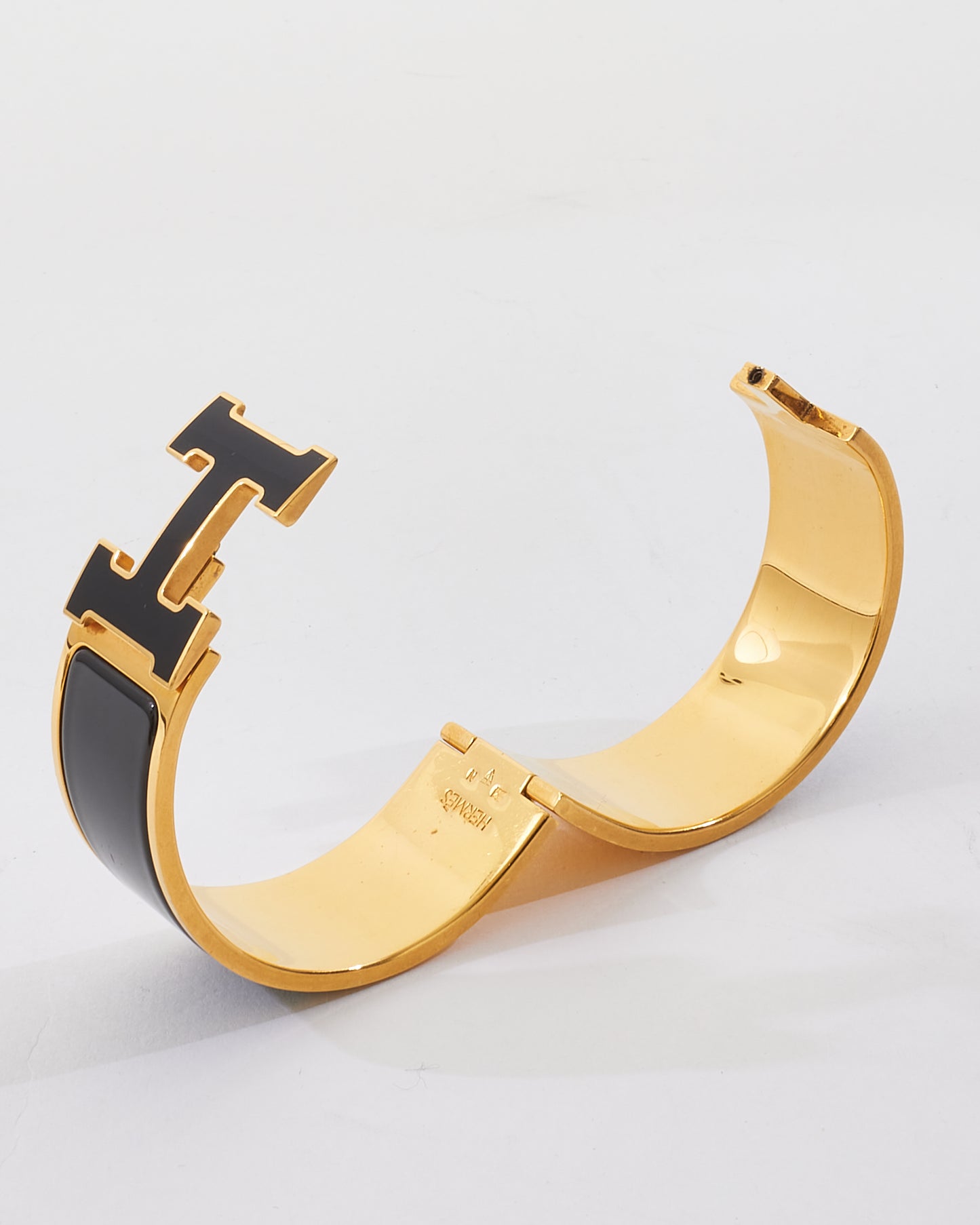 Hermès Black & Gold Wide Clic Clac Bracelet - PM