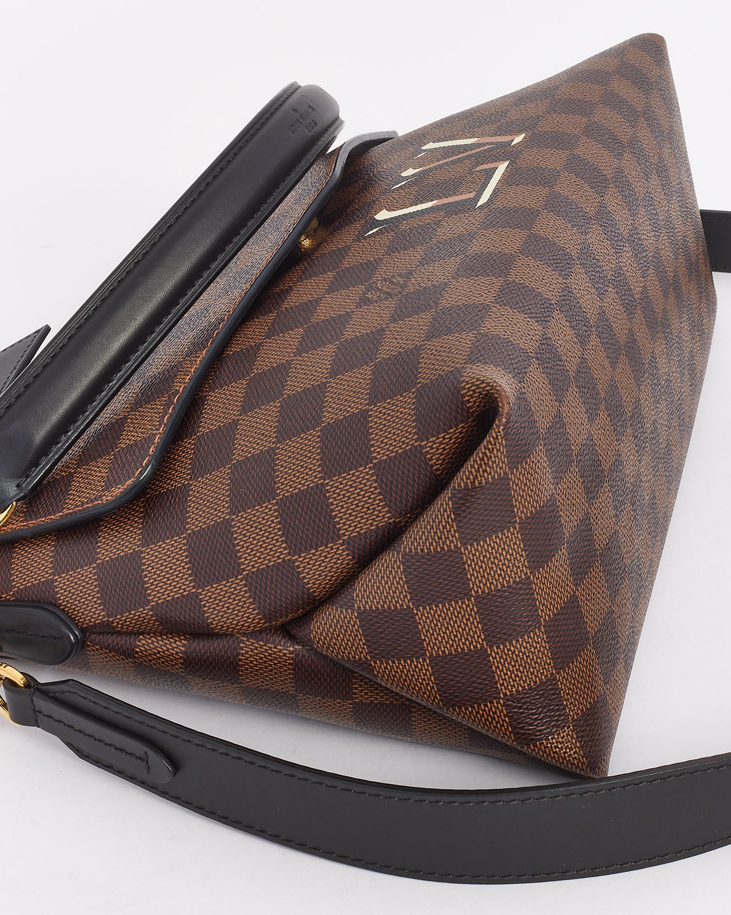 Louis Vuitton Damier Ebene Canvas Beaubourg MM Bag