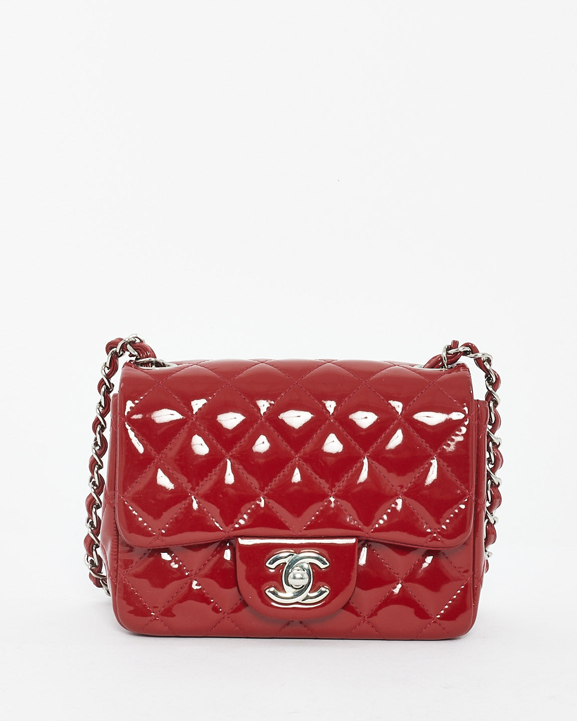 Mini sac à rabat carré en cuir matelassé verni rouge Chanel