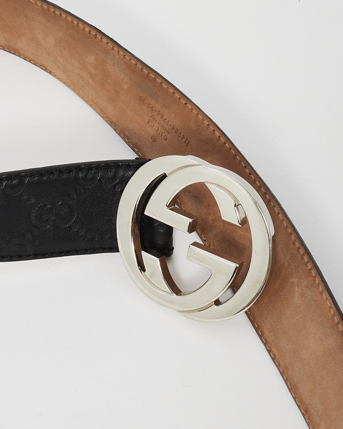 Gucci Black Leather Signature G Mongram Belt - 95/38