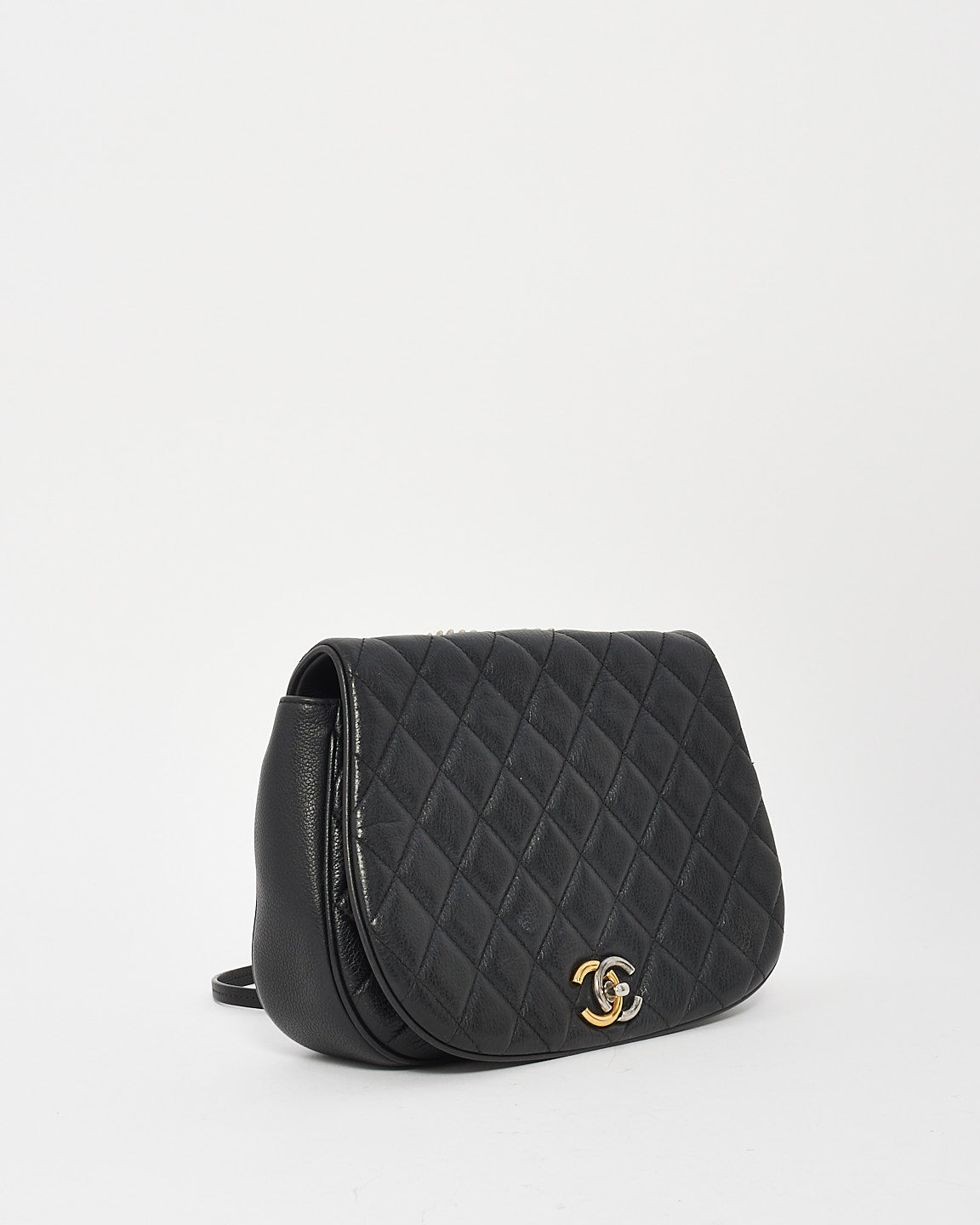 Chanel Black Grained Leather Two Tone CC Logo Casual Pocket Messenger Flap Bag