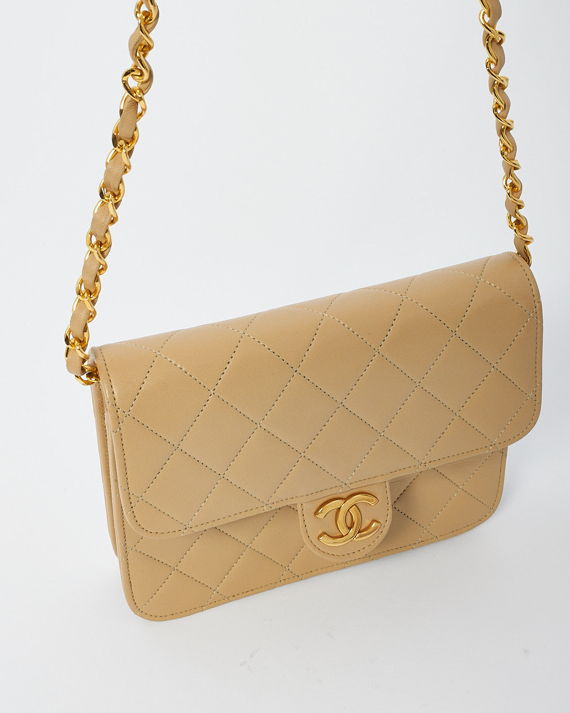 Chanel Vintage Beige Lambskin Quilted 24K Gold Small Square Single Flap Chain Bag