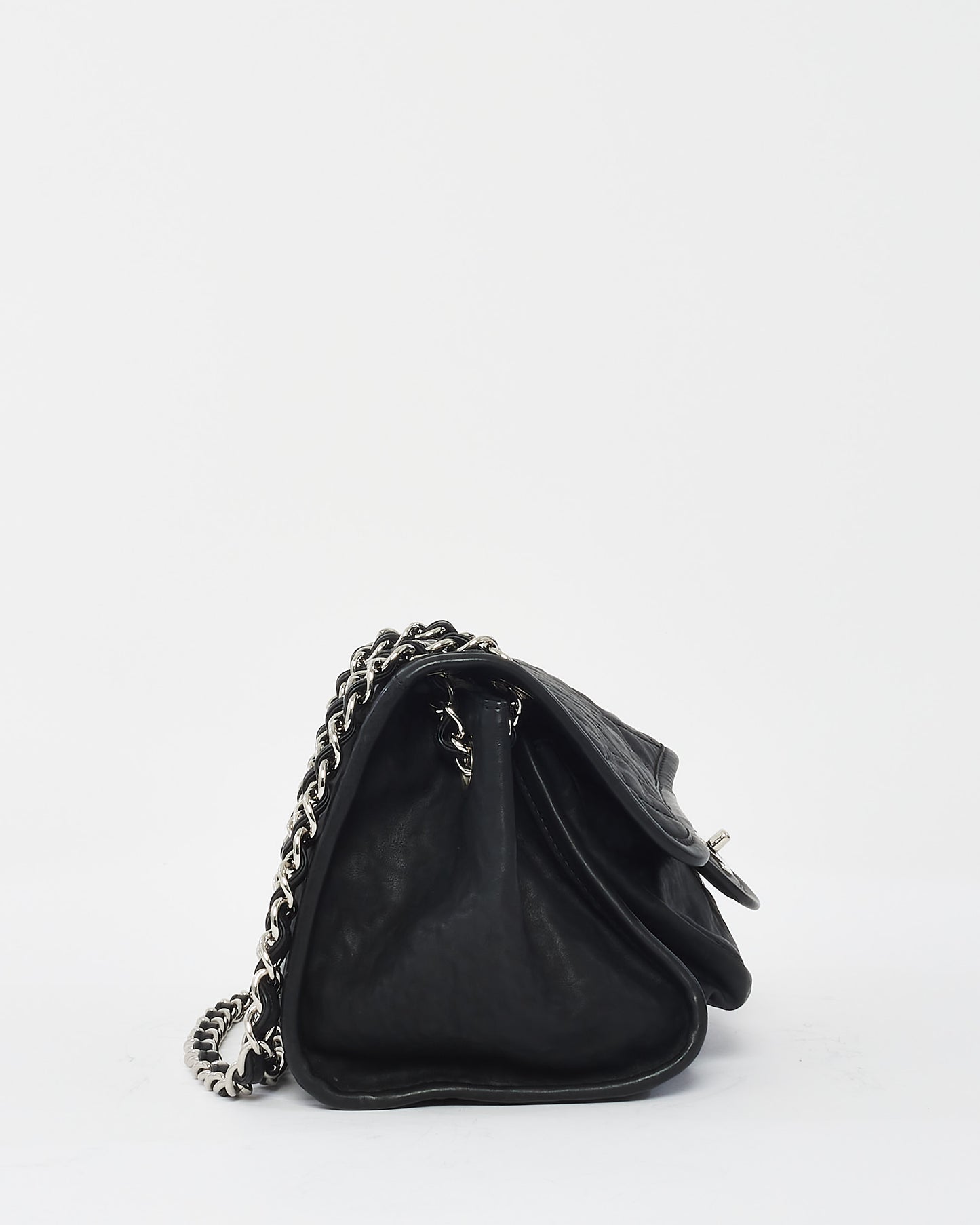 Sac à rabat à double poche en cuir de veau noir Chanel SHW