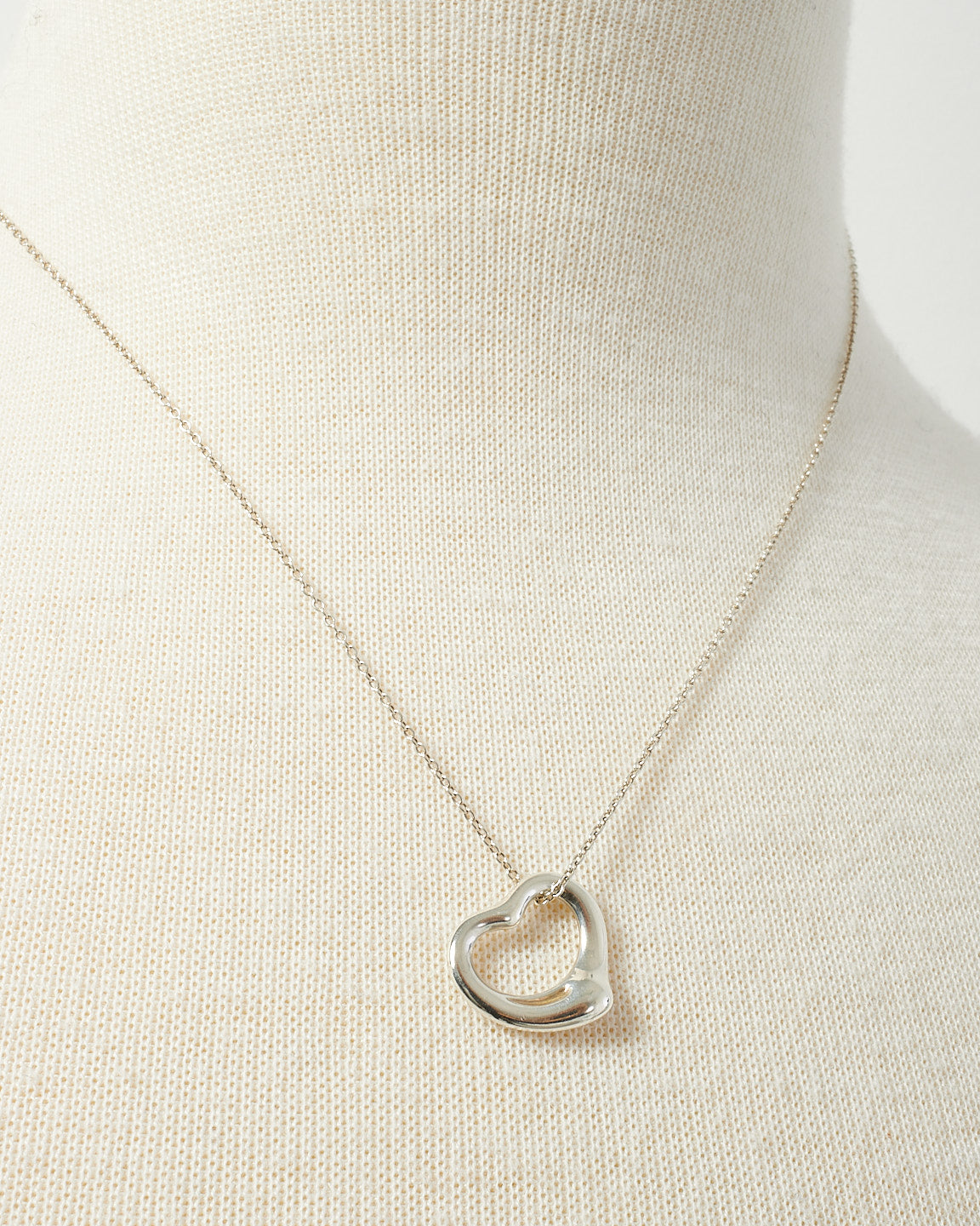 Elsa peretti open heart on sale pendant