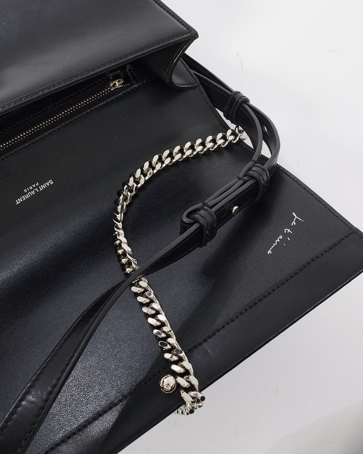 Saint Laurent Sac à bandoulière Babylone moyen en cuir lisse noir