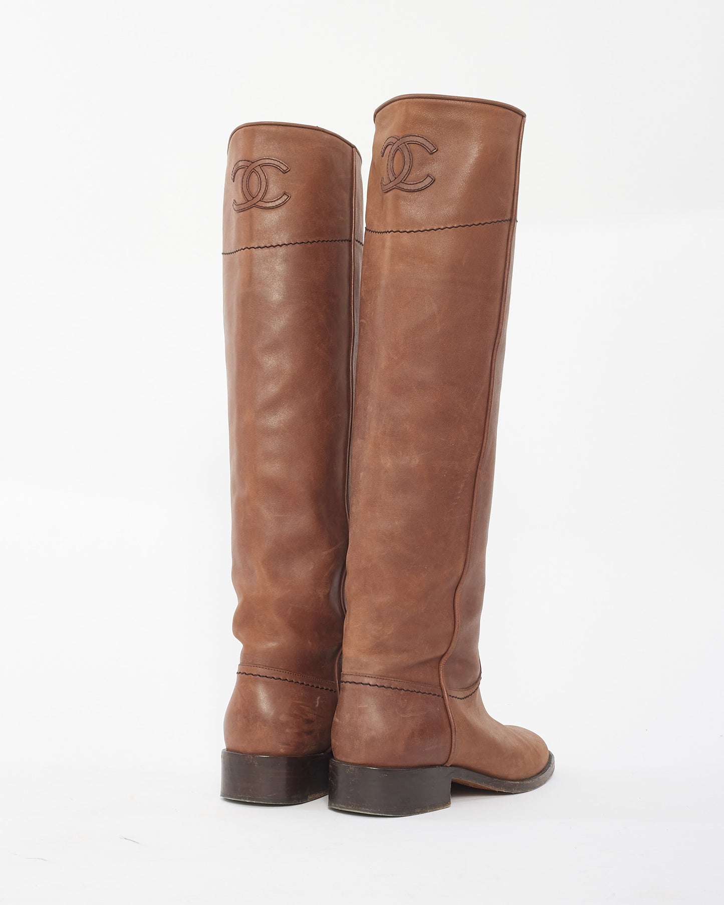 Bottes hautes avec logo en cuir camel Chanel - 37