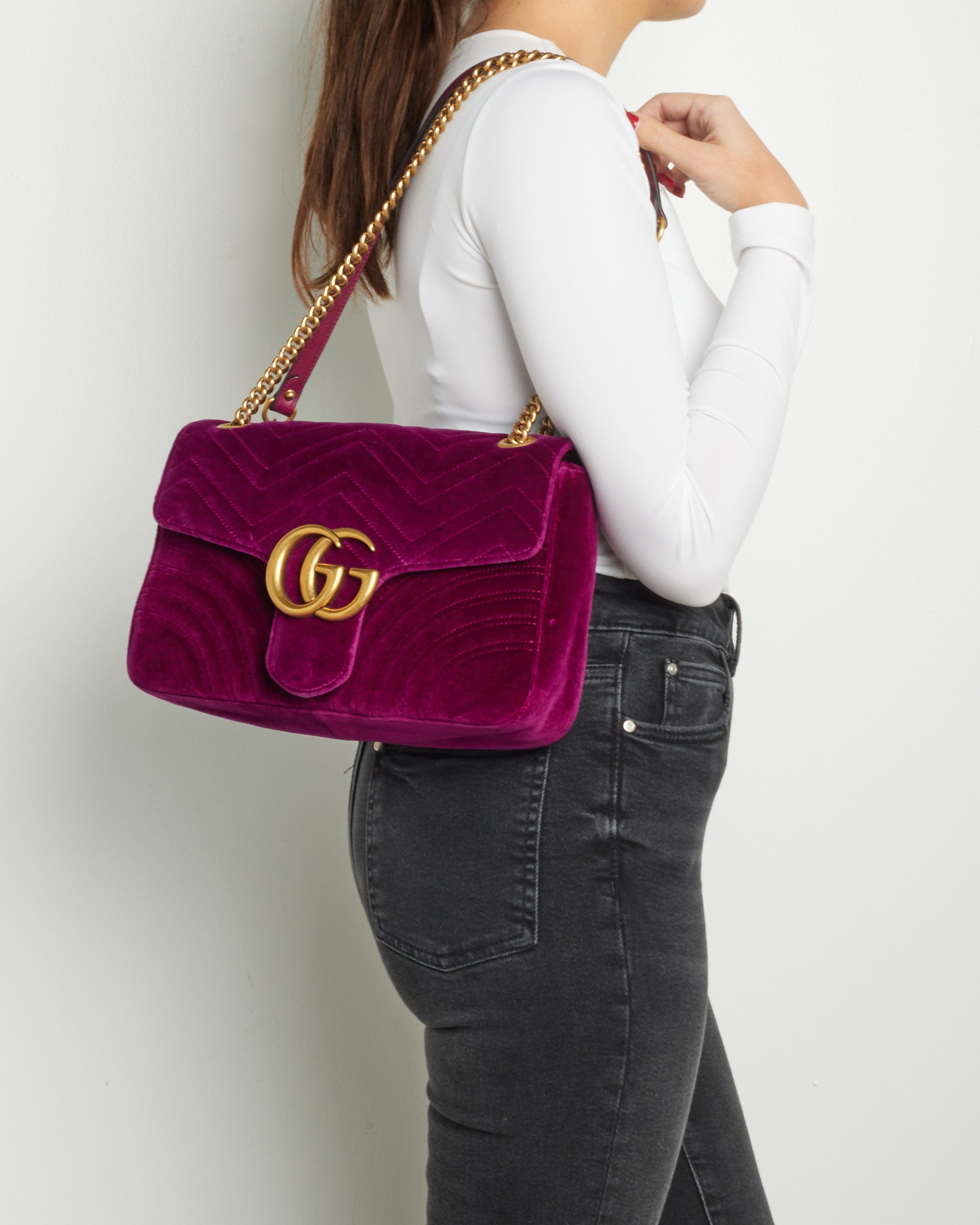 Explore a Gucci Fuschia Matelasse Velvet Medium GG Marmont Shoulder Bag Authenticated Pre Owned Discover More