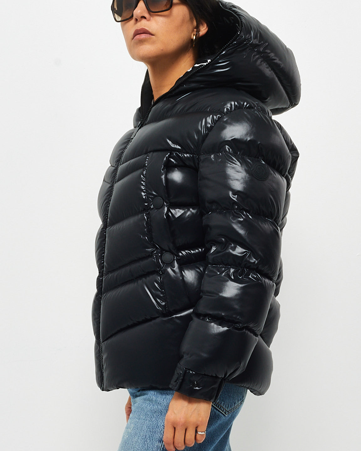 Moncler Black Gloss & White Logo Slim Puffer Down Jacket - 00