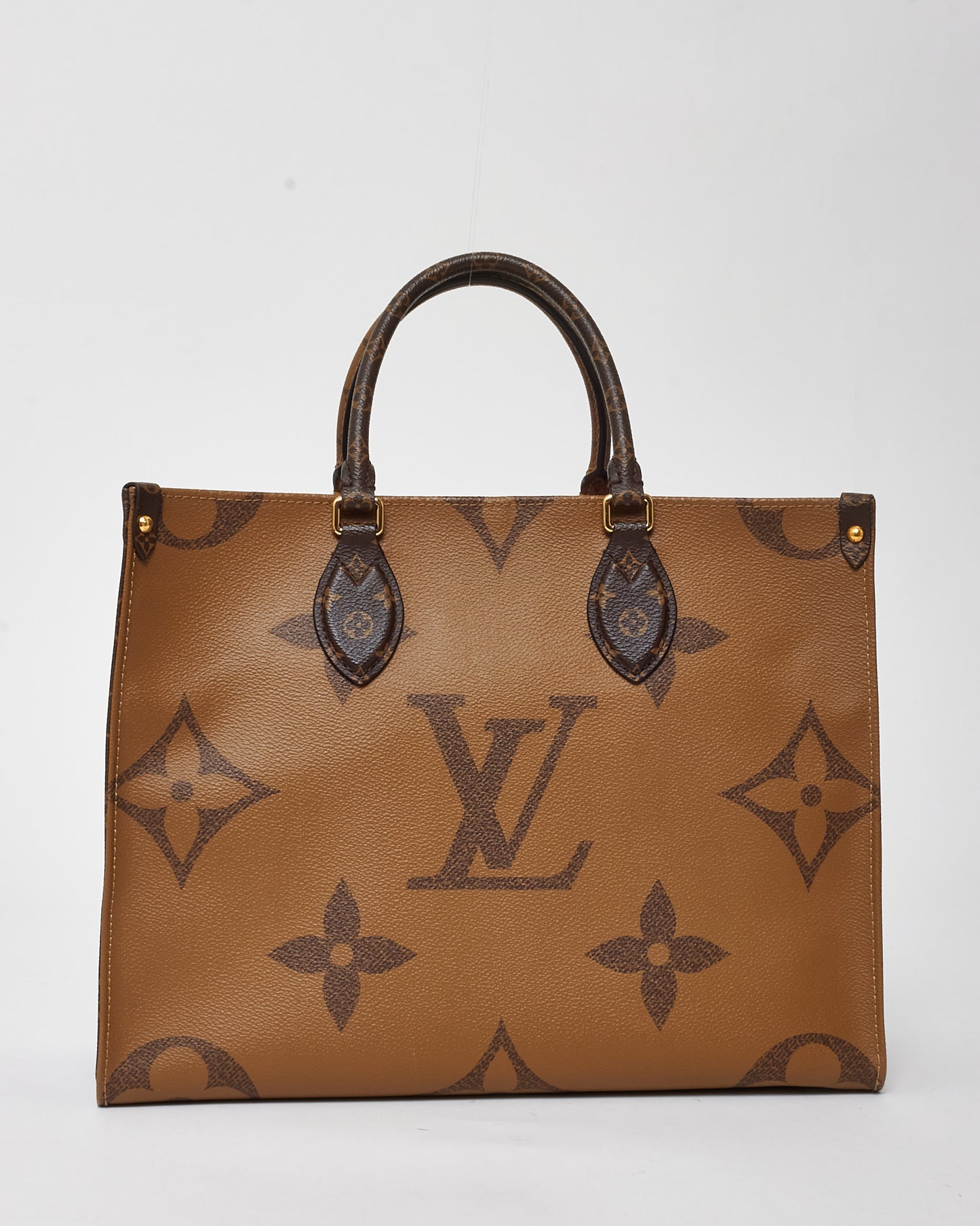 Louis Vuitton Giant Reverse Monogram Coated Canvas MM On The Go Tote Bag