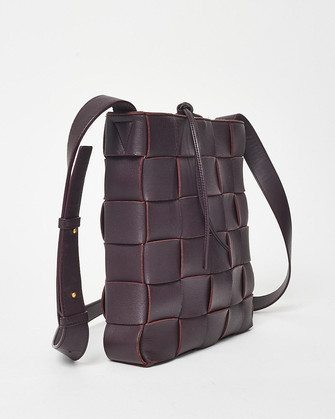 Bottega Veneta Burgundy Maxi Intrecciato Leather Cassette Messenger Bag