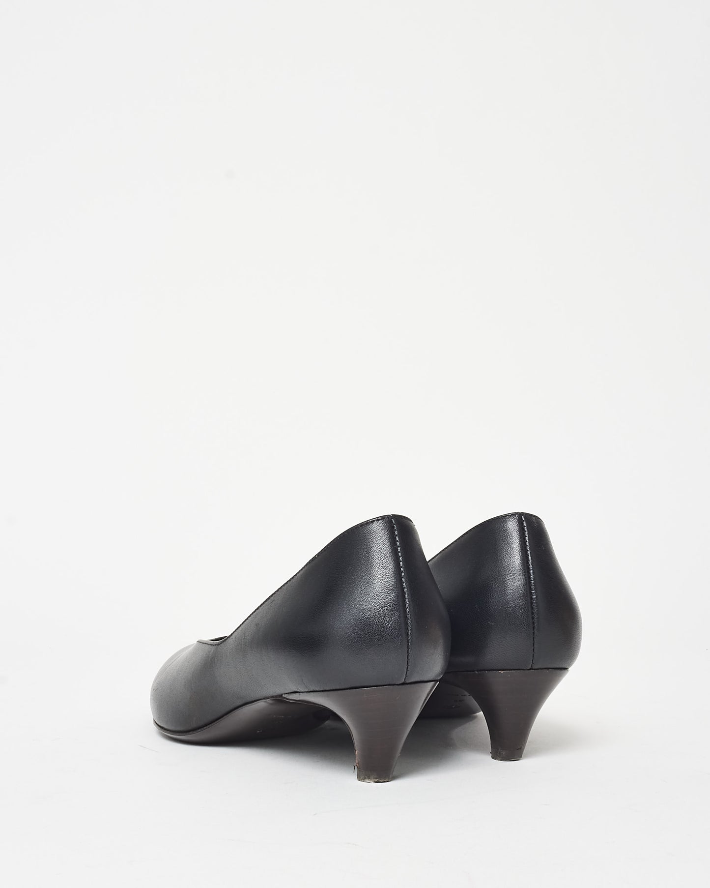 The Row Black Leather Almond Pump - 38