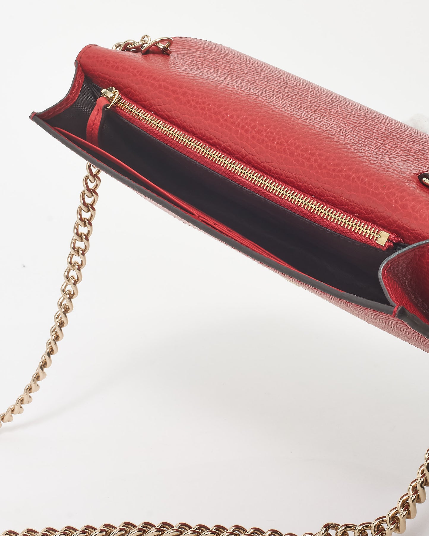 Gucci Red Grained Leather Wallet On Chain