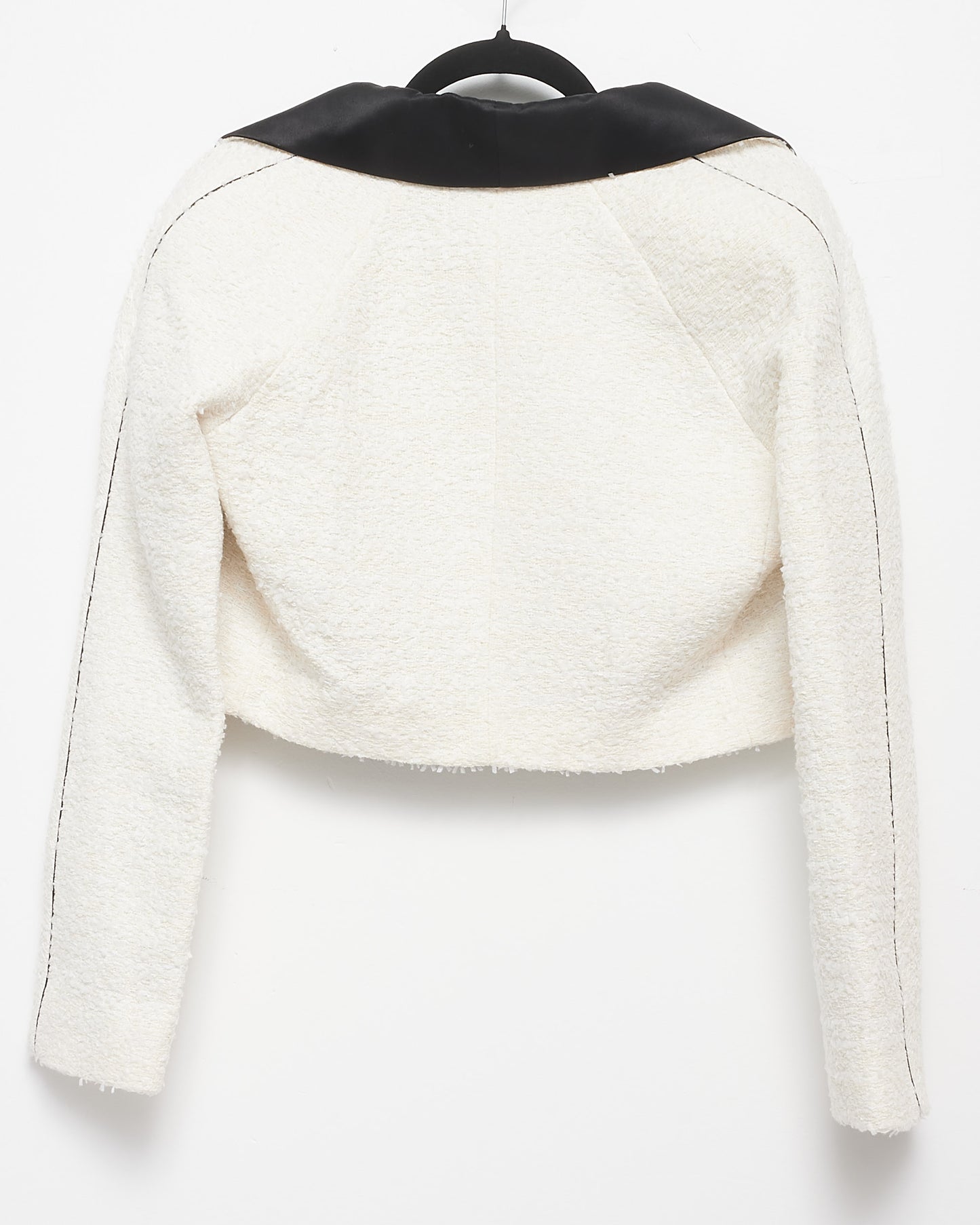 Chanel White Tweed & Black Lapel NG156 Cropped Blazer - 38