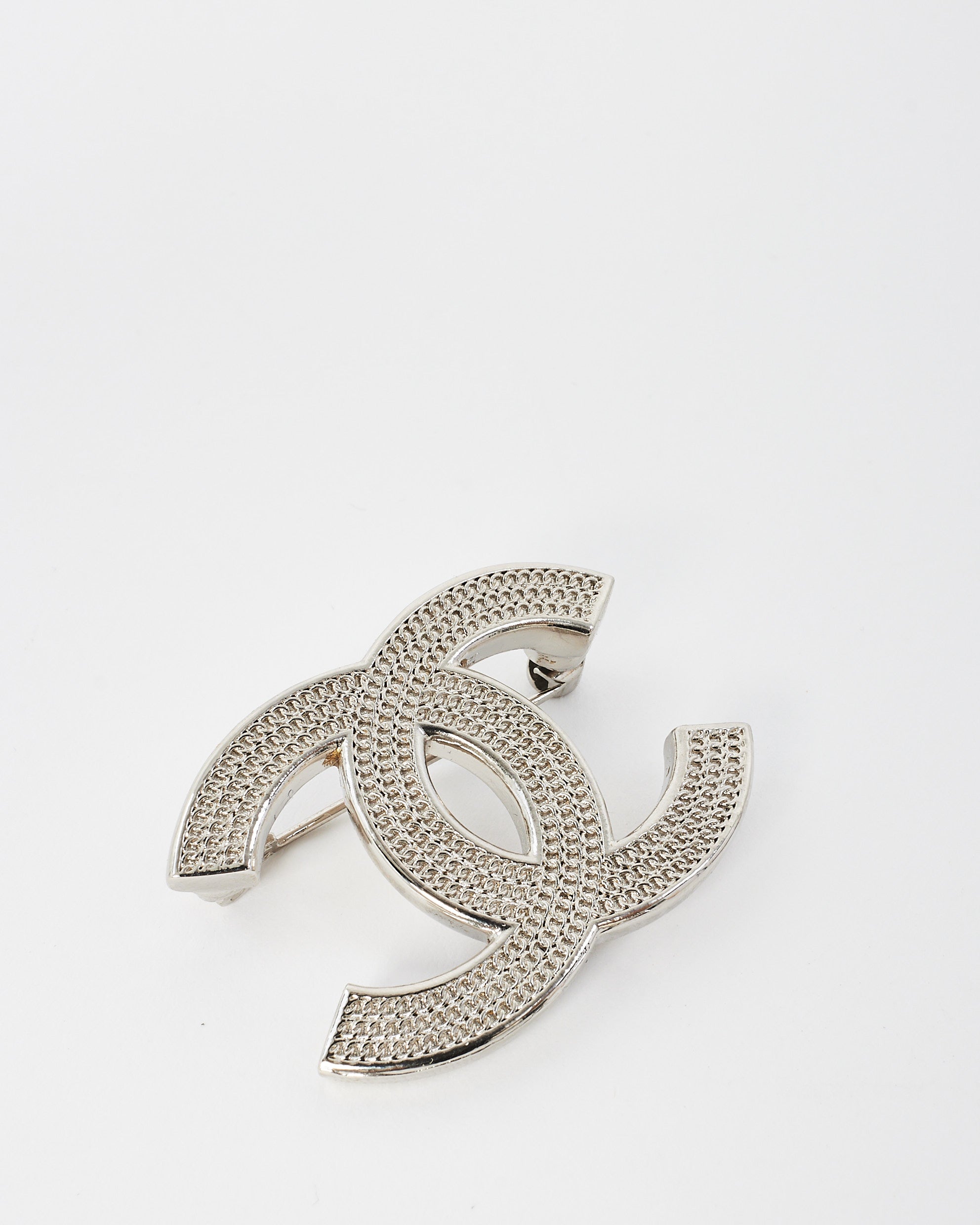 CC outlets BROOCH