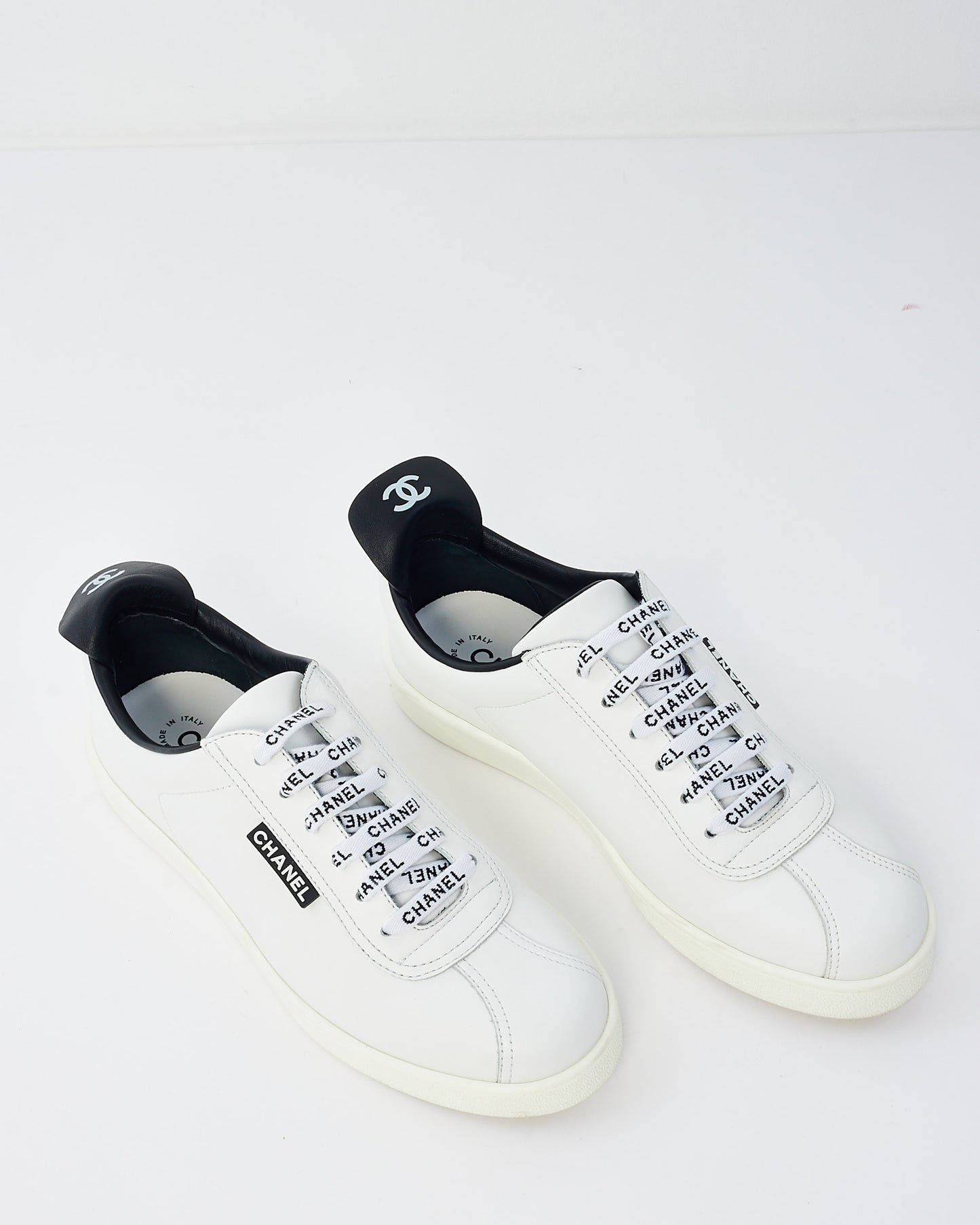 Chanel White Leather Lace Up Weekend Sneakers - 39