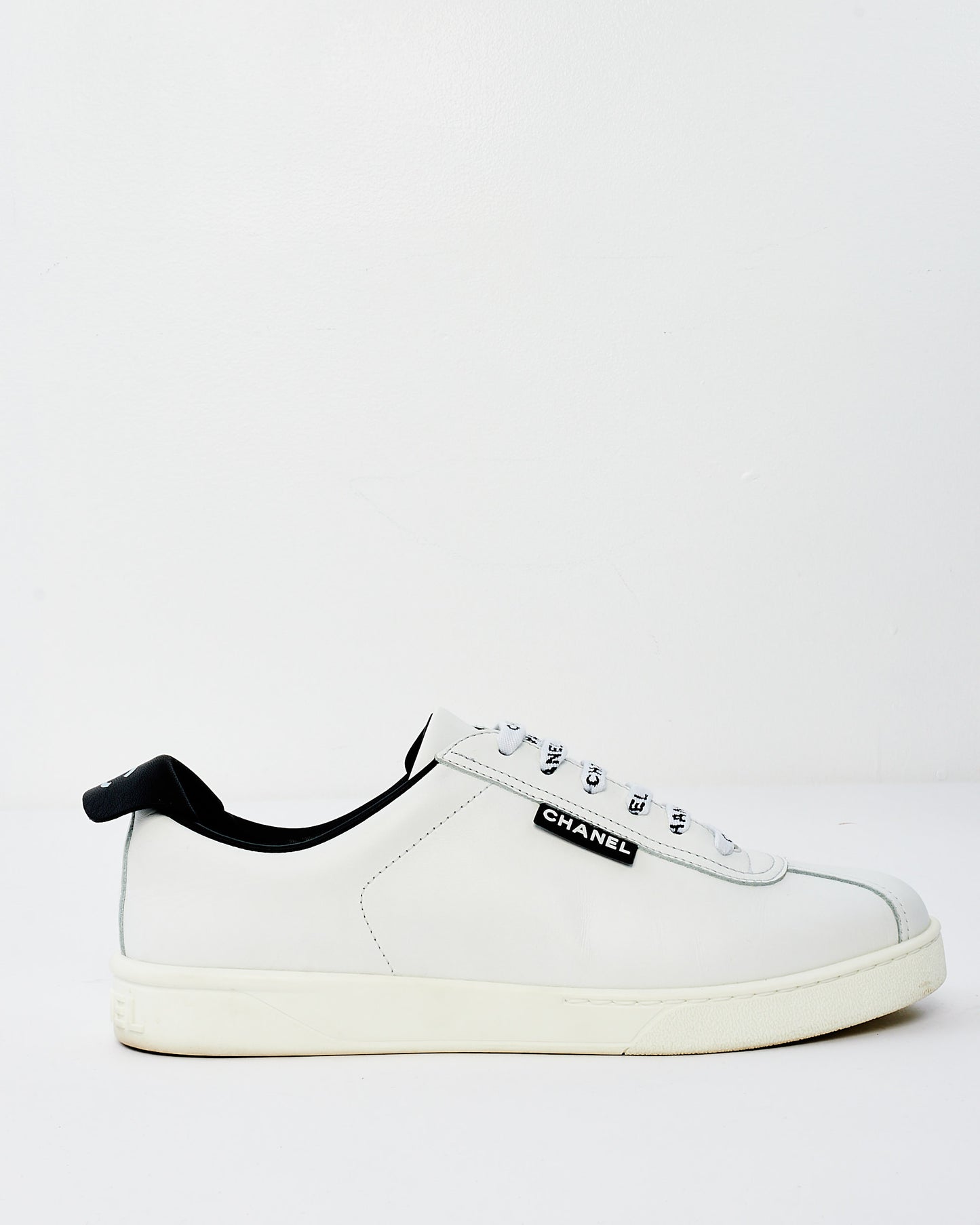 Chanel White Leather Lace Up Weekend Sneakers - 39