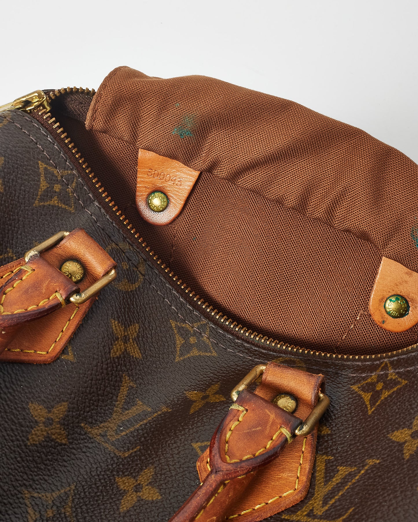 Louis Vuitton Monogram Coated Canvas Speedy 25 Bag