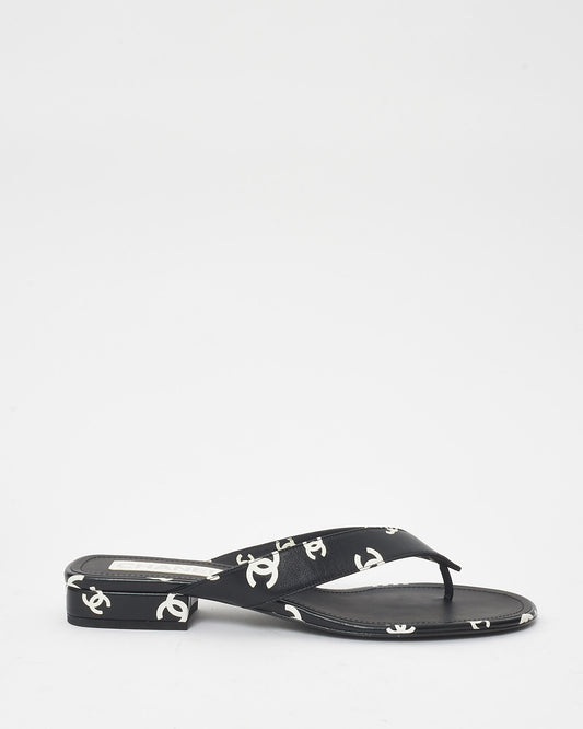 Chanel Black & White Logo Leather 22S Flip Flop Sandals - 42