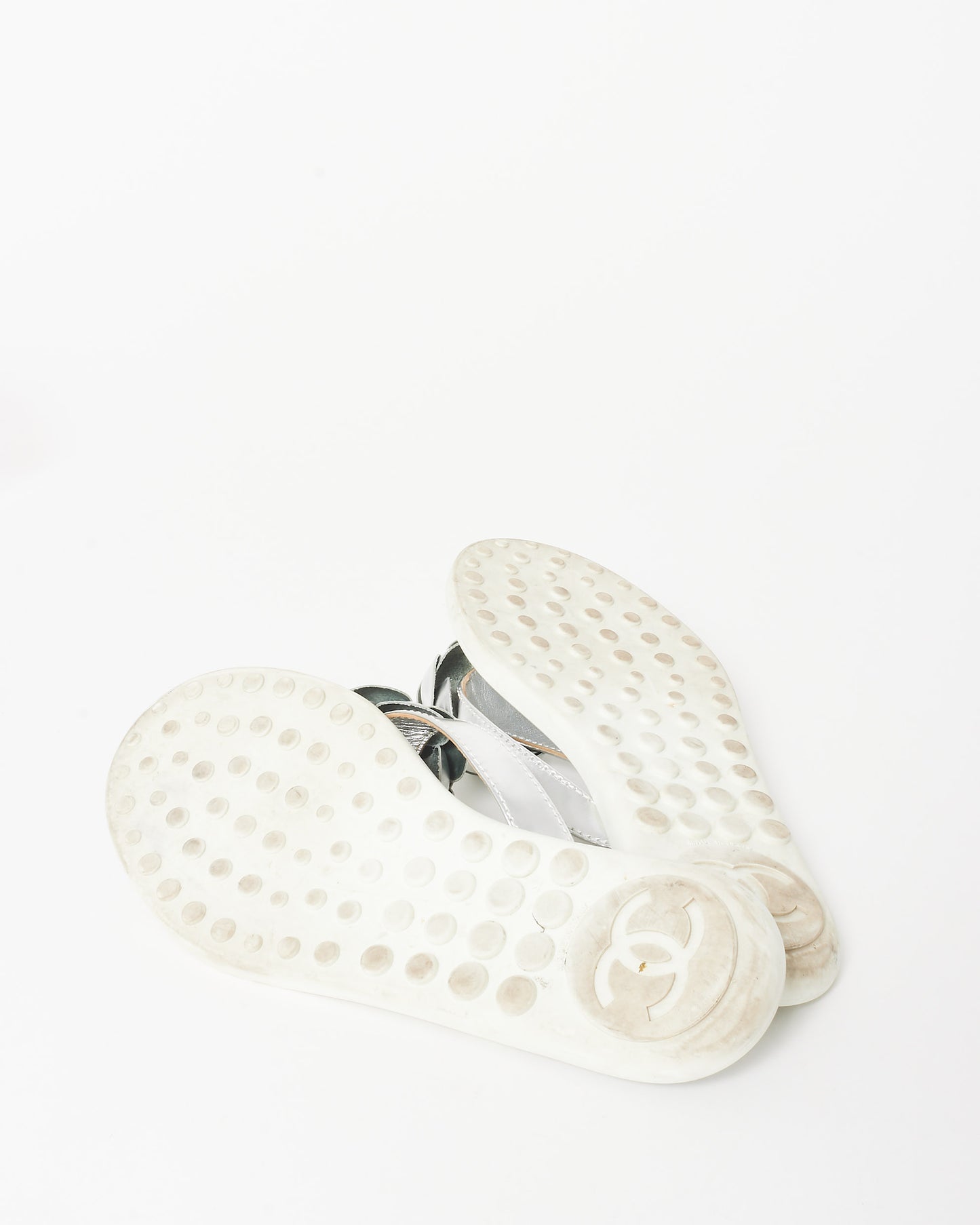 Chanel Silver Leather Camelia Flip Flops - 37