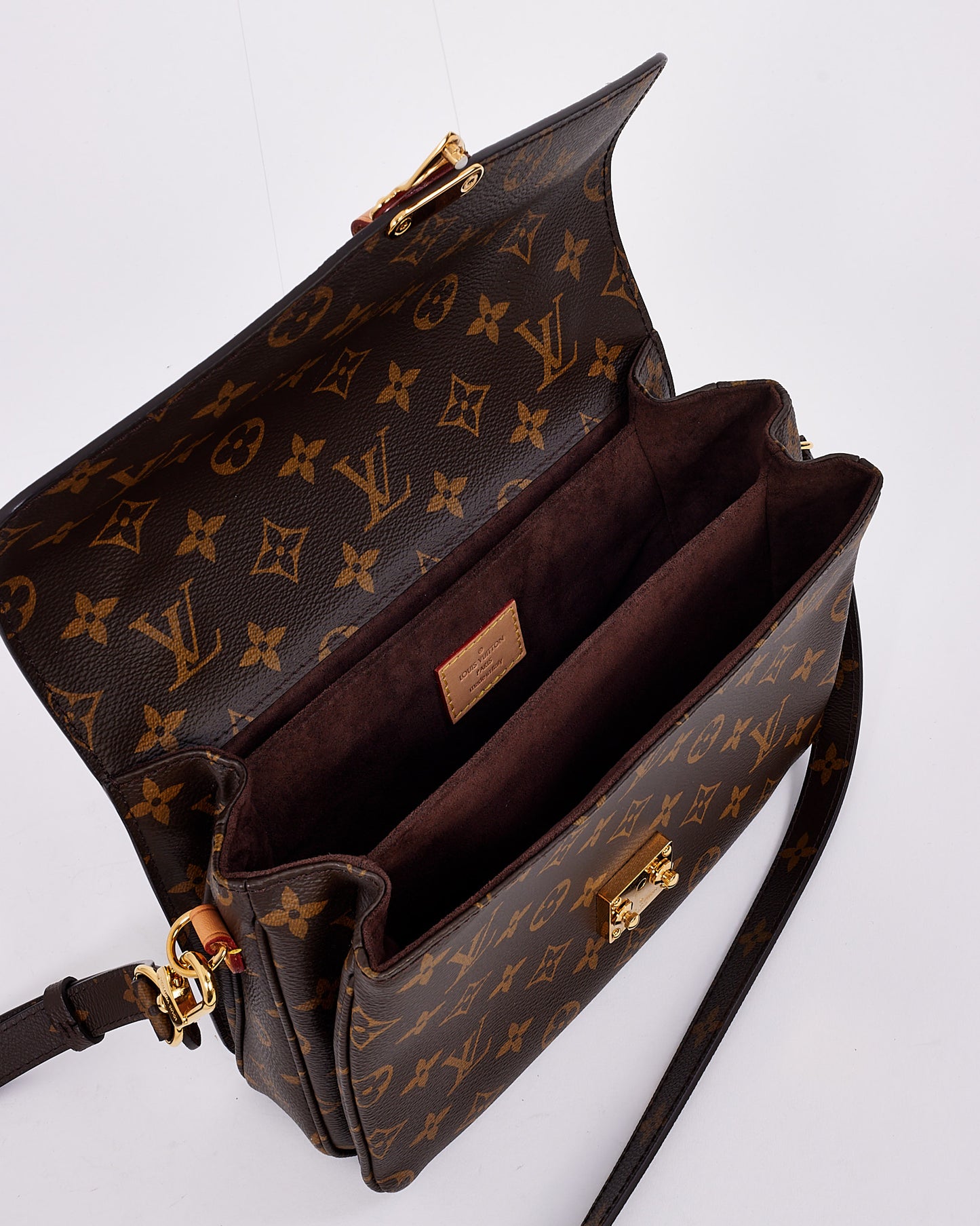 Louis Vuitton Monogram Canvas Pochette Metis Bag