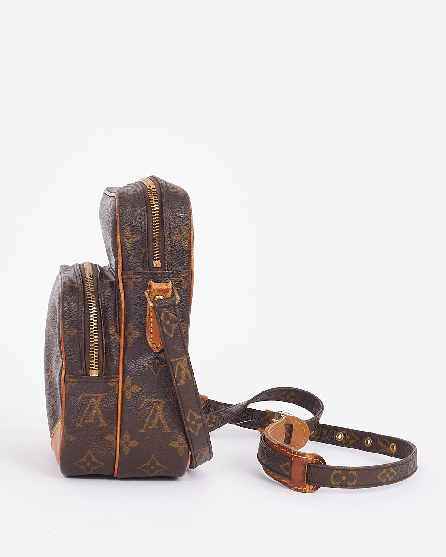 Louis Vuitton Monogram Canvas Amazone 22 Crossbody Bag