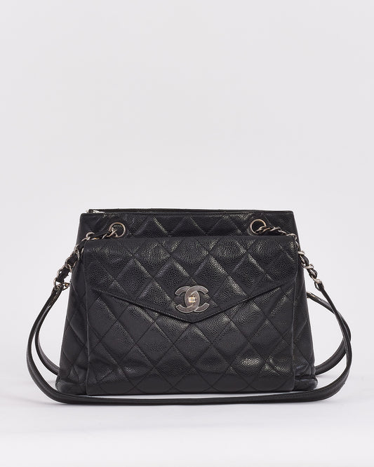 Sac à bandoulière avec poche avant en cuir caviar noir vintage Chanel