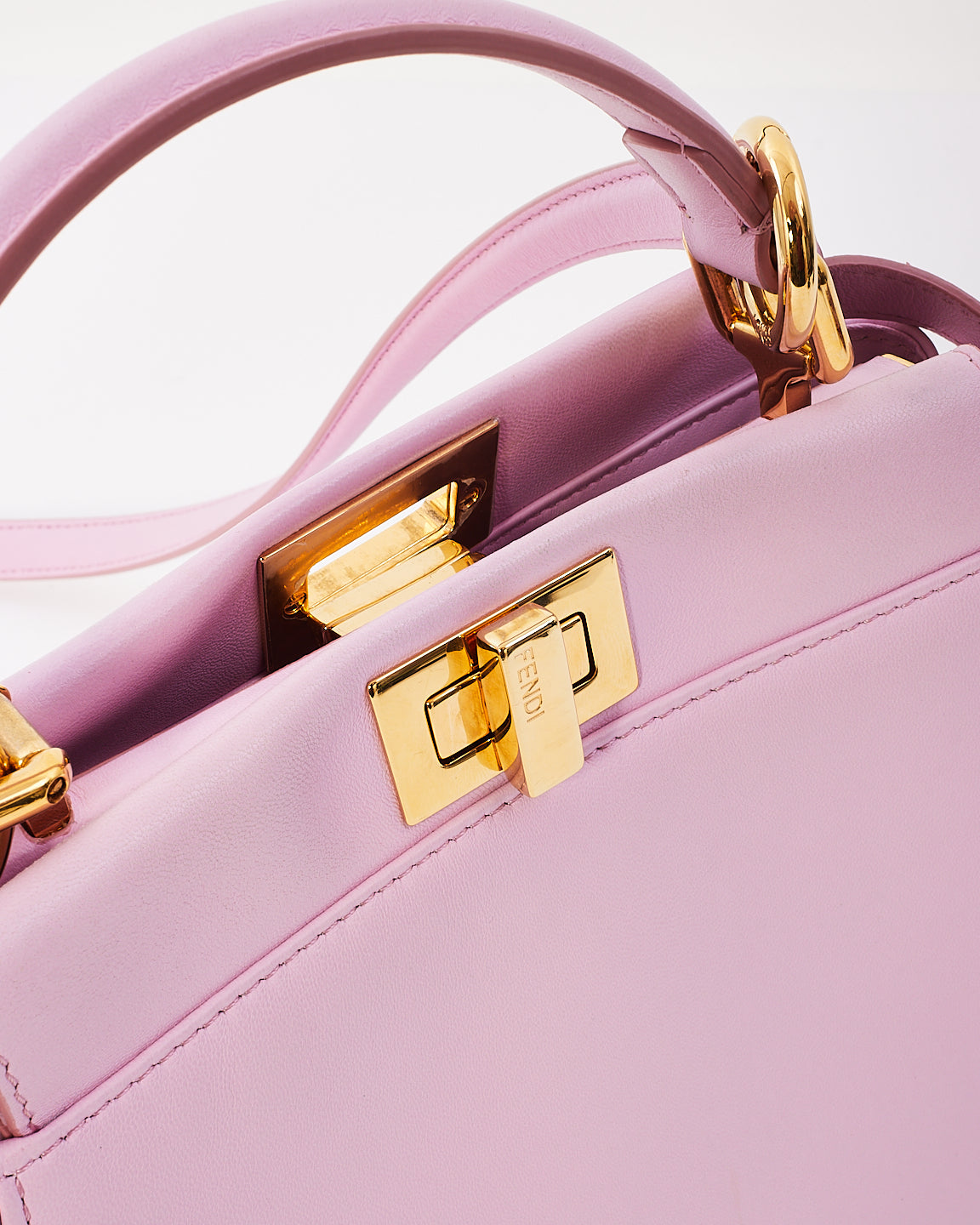 Fendi Mini sac Peekaboo en cuir rose