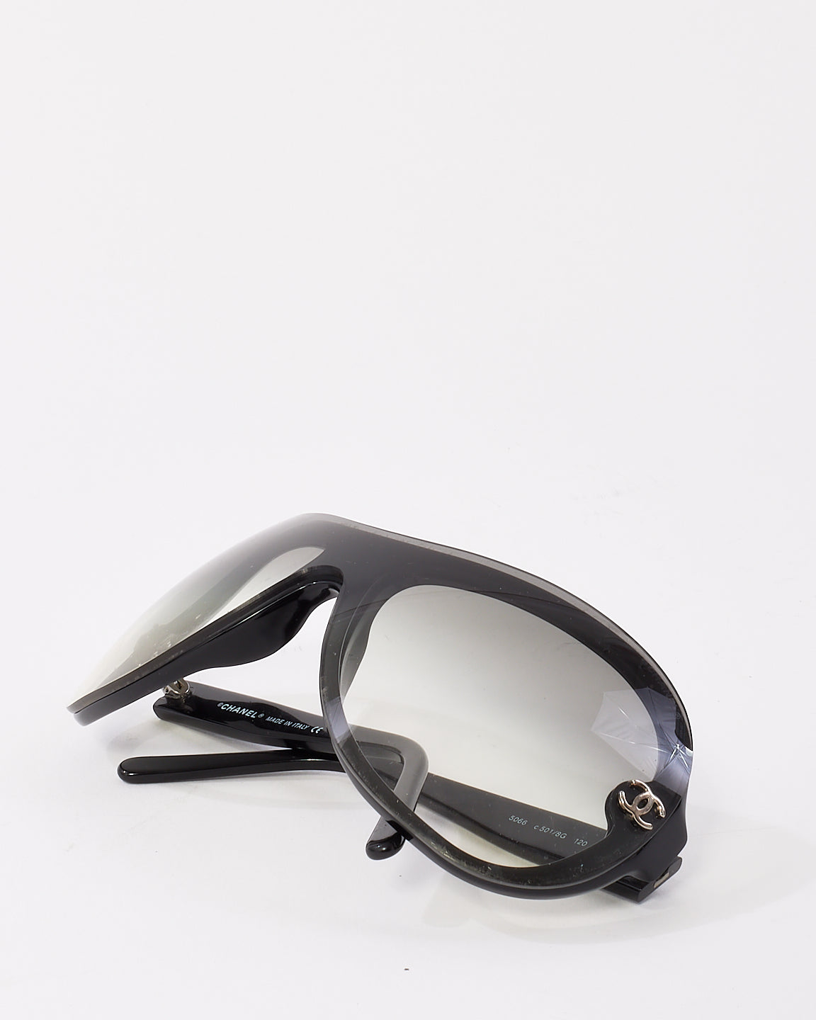 Lunettes de soleil aviateur Chanel en acétate noir Shield 5066