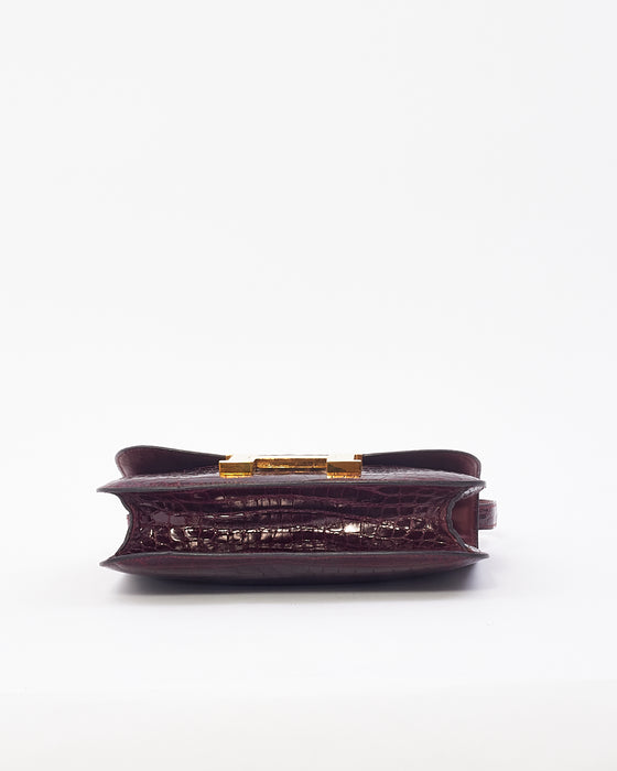 Lot - HERMÈS Shiny Burgundy Crocodile Sac Mallette Bag