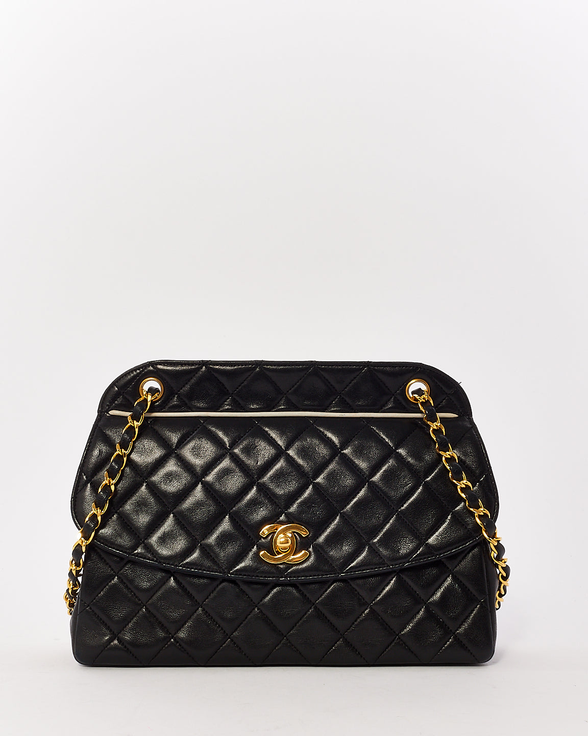 Sac à bandoulière avec chaîne à poche à rabat unique en cuir d'agneau noir vintage Chanel