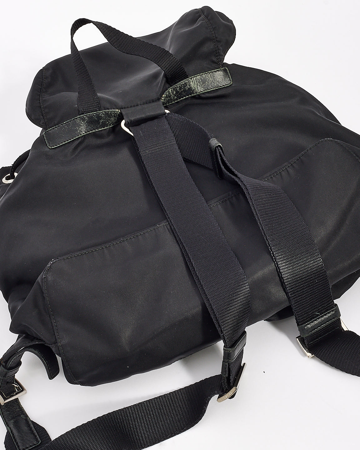 Sac à dos à cordon de serrage Prada en nylon noir Tessuto