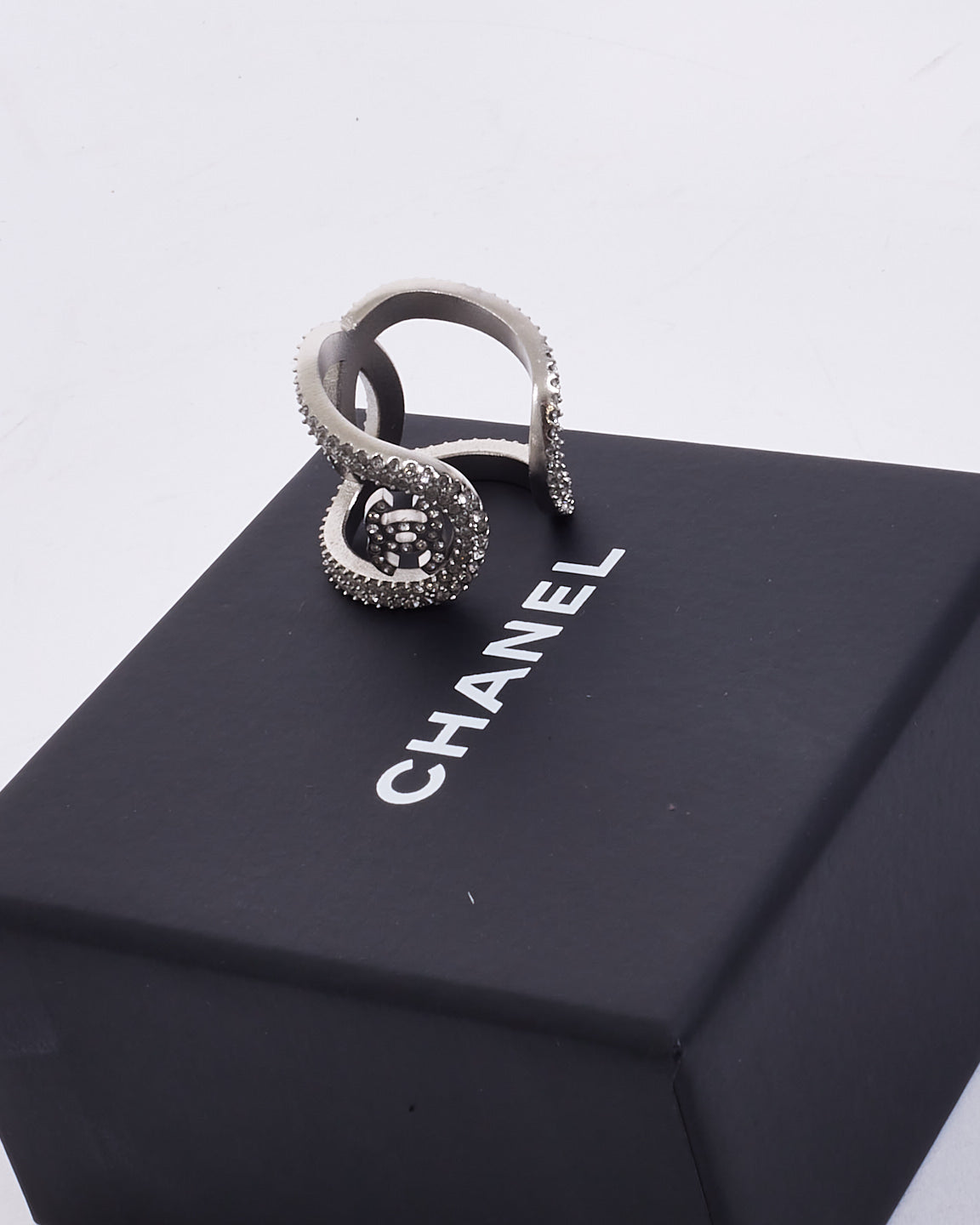 Chanel Silver Crystal Interlocking CC Ring