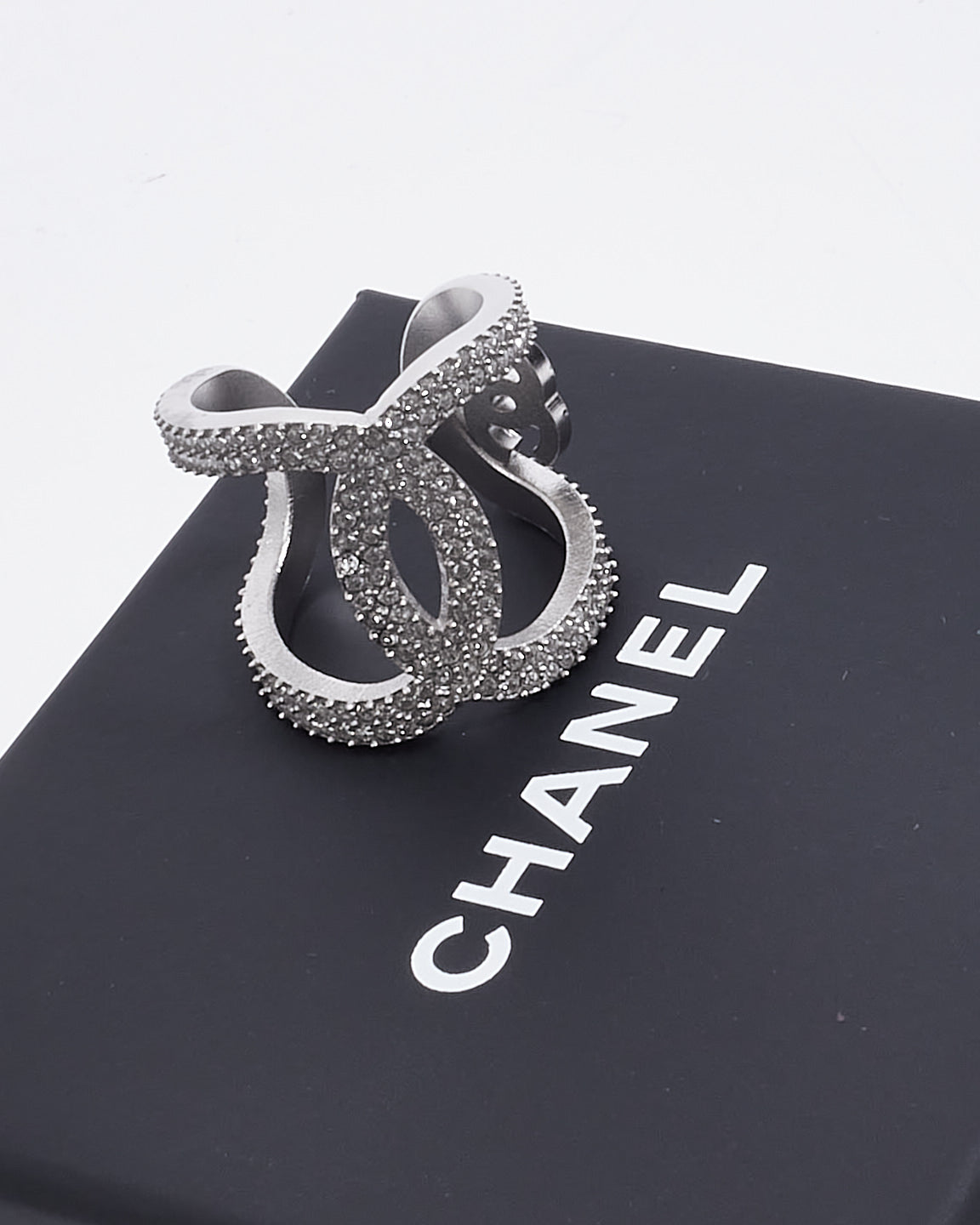 Chanel Silver Crystal Interlocking CC Ring