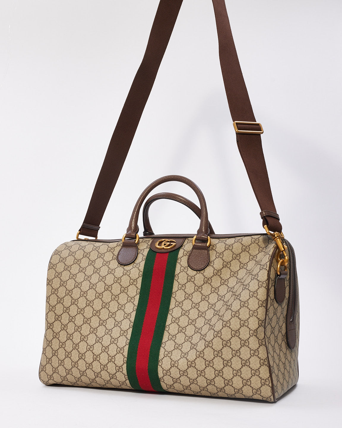 Sac de sport moyen Savoy en toile suprême Gucci marron Ophidia monogramme GG