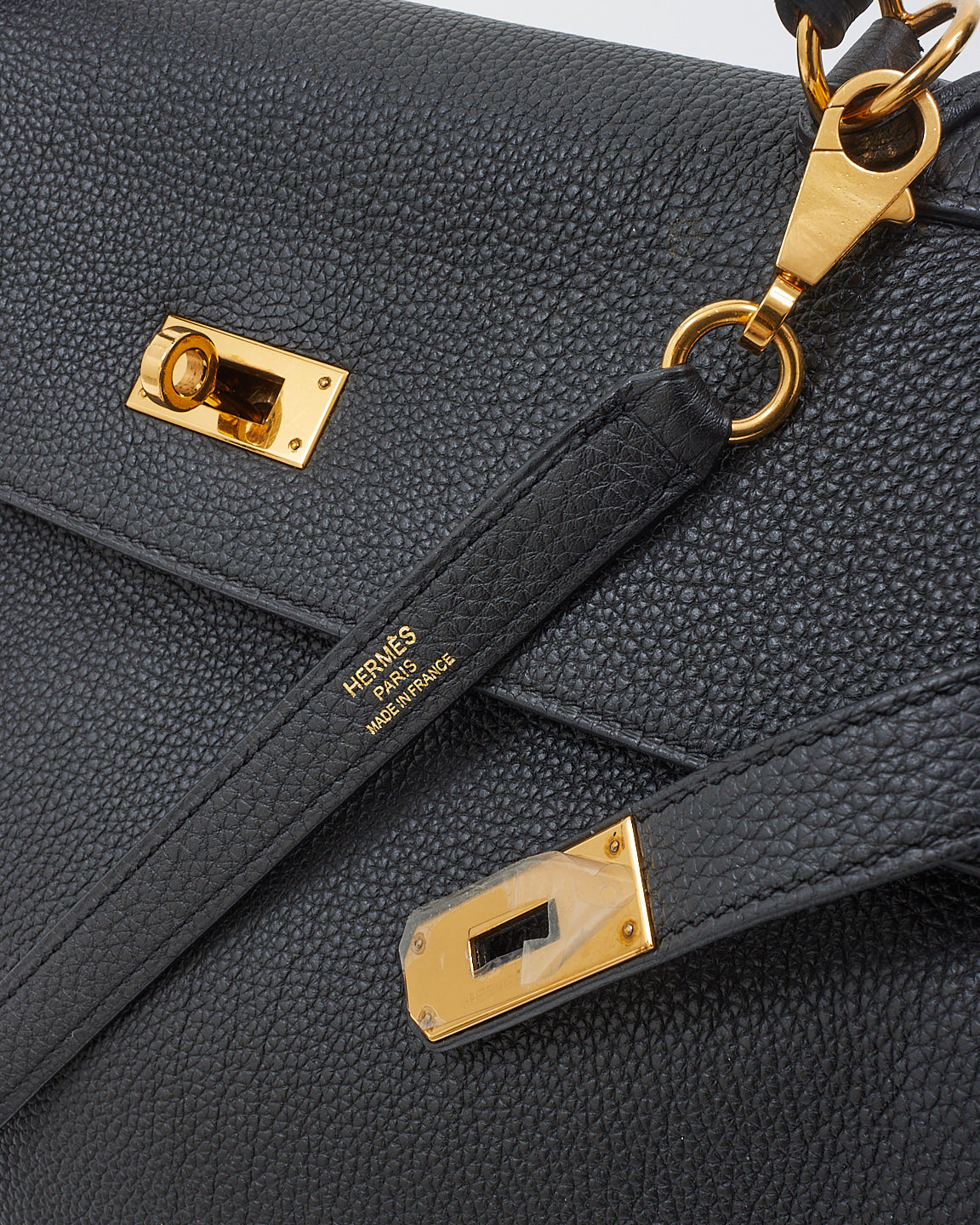 Hermès Black Togo Leather Kelly Retourne 35 with Gold Hardware