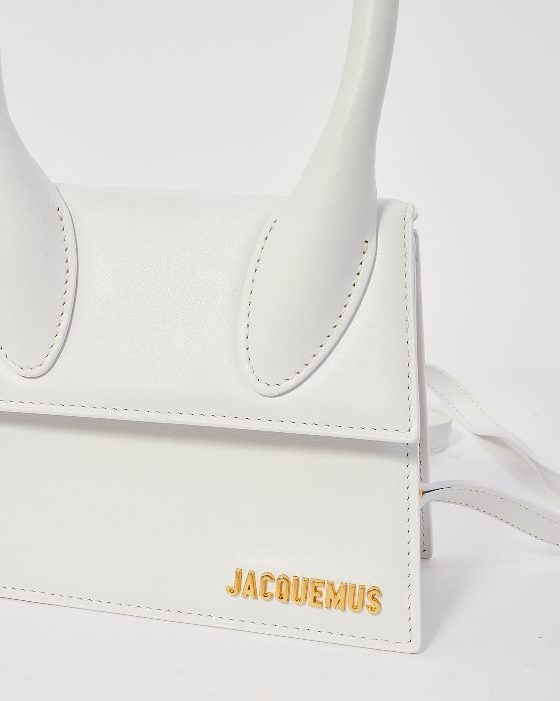 Jacquemus White Leather ‘Le Moyen Chiquito’ Bag