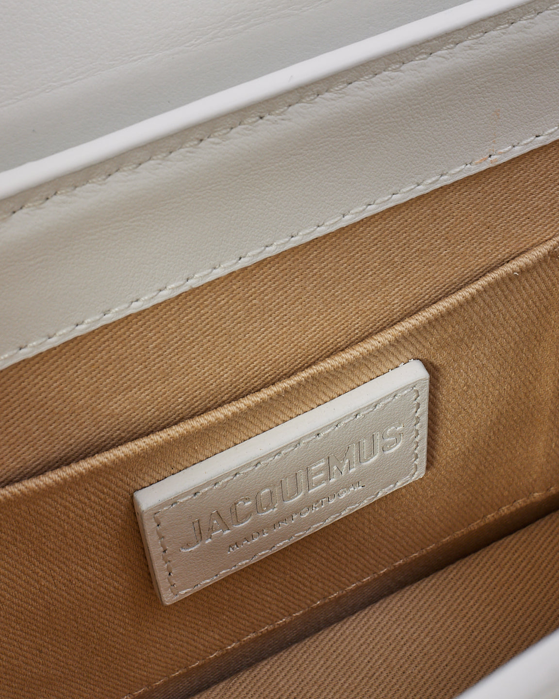 Jacquemus White Leather ‘Le Moyen Chiquito’ Bag