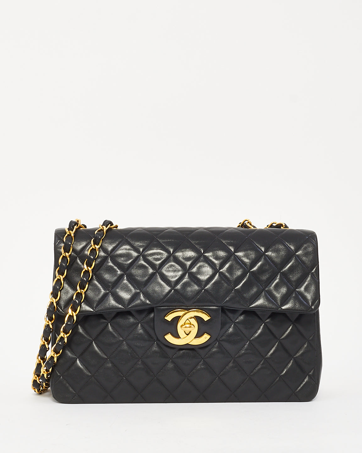 Sac à rabat Maxi Jumbo XL classique en cuir noir Chanel avec GHW