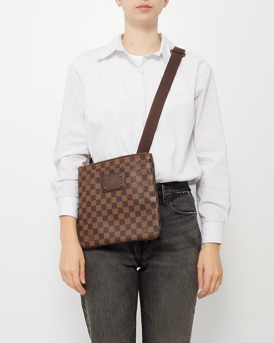 Brown Louis Vuitton Damier Ebene Brooklyn Flat Pochette Crossbody Bag –  Designer Revival