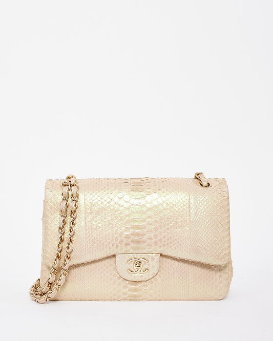 Sac à double rabat classique Jumbo en python irisé beige Chanel