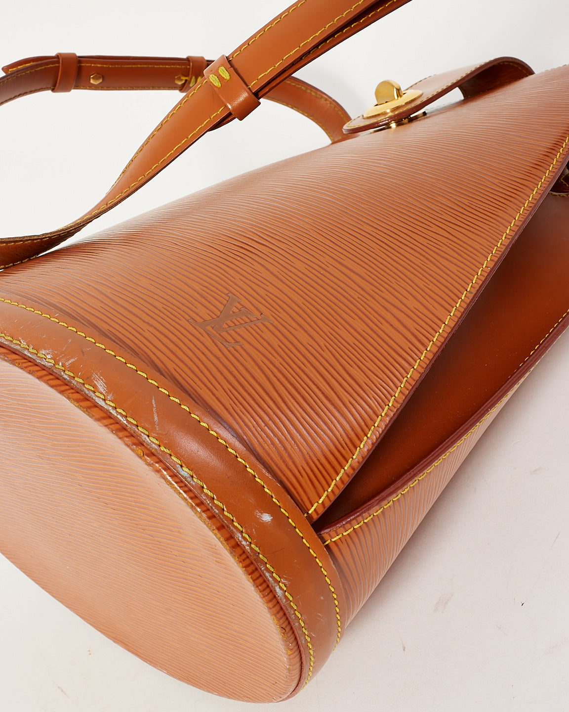 Louis Vuitton Epi Tan Leather Cluny Shoulder Bag