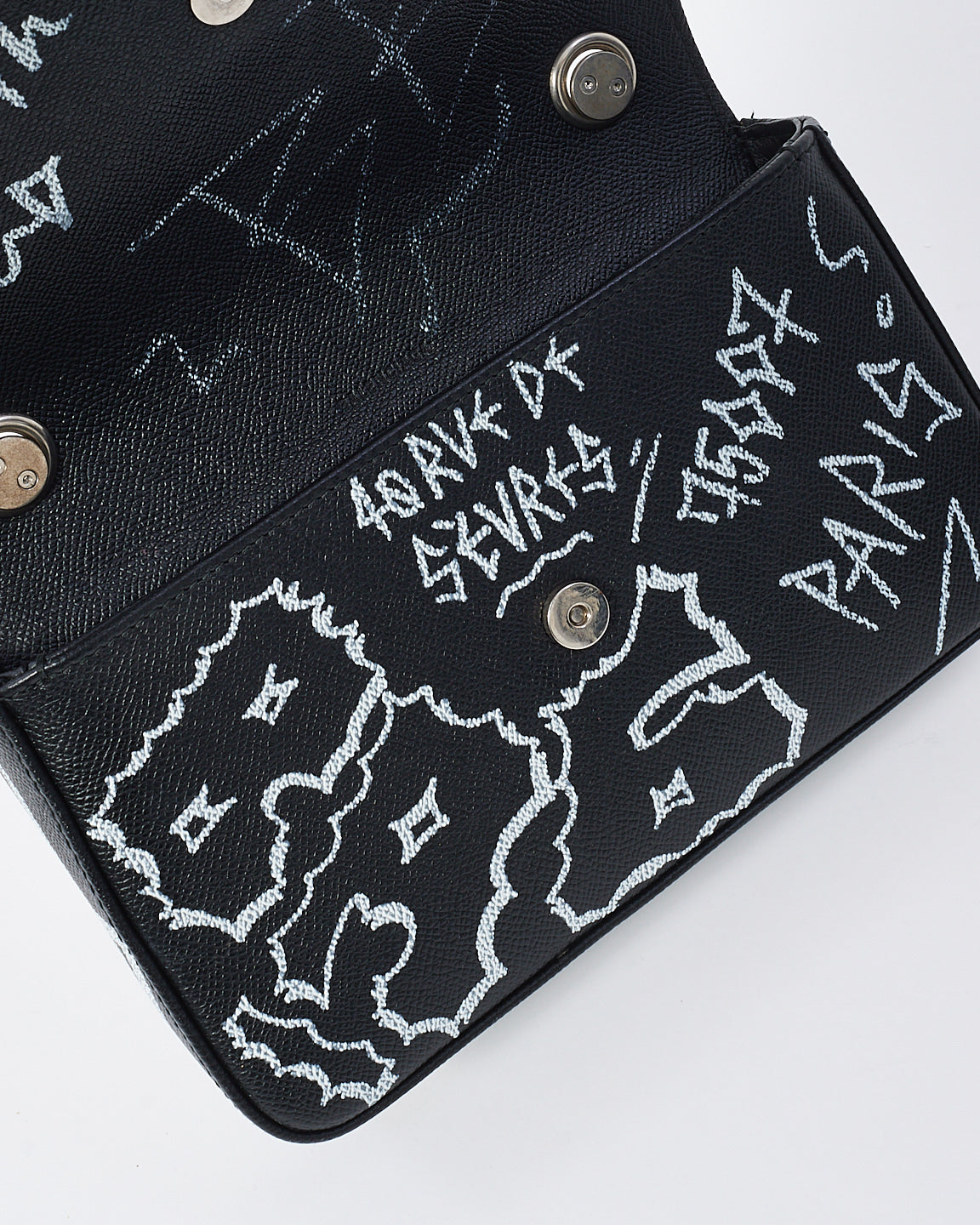 Balenciaga Sac à chaîne BB Graffiti en cuir noir