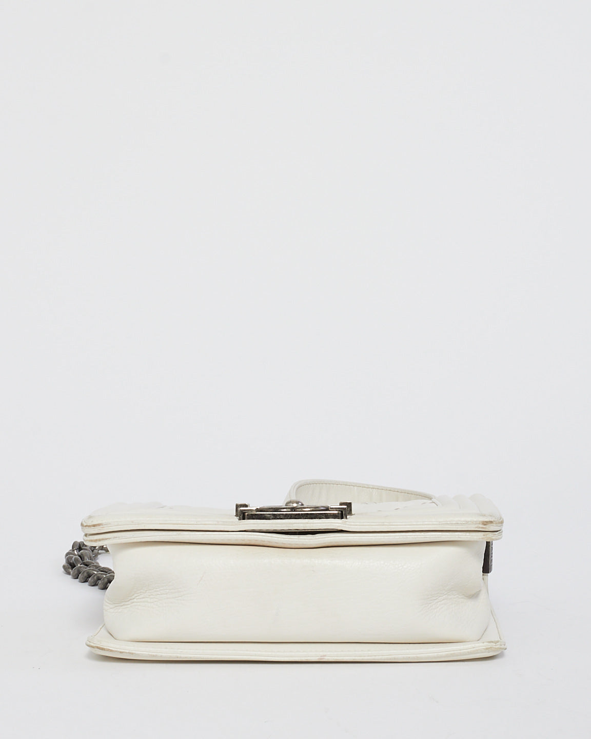 Sac petit garçon en cuir d'agneau matelassé blanc Chanel SHW