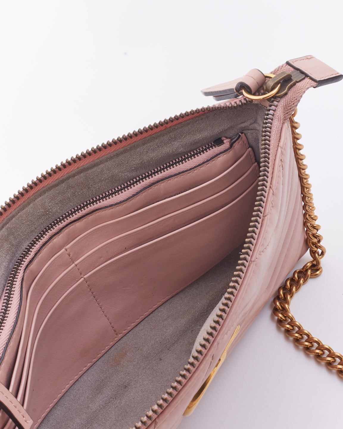 Pochette bandoulière Marmont en cuir matlassé rose Gucci