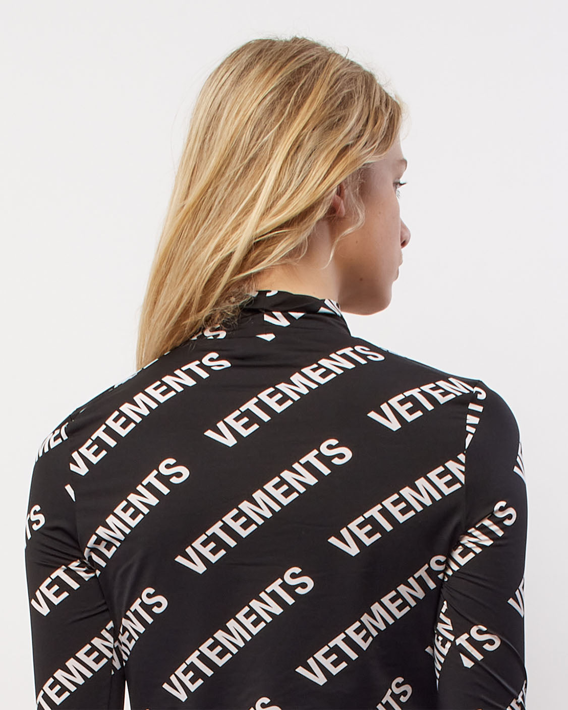 Vetements Black and White Logo Long Sleeve Turtleneck Top - S