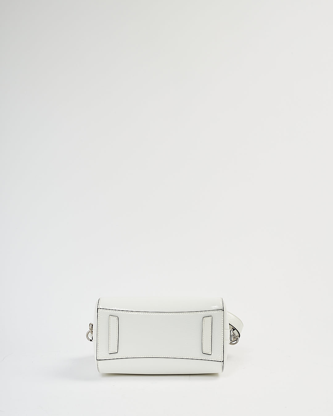 Mini sac Antigona en cuir verni blanc froissé Givenchy