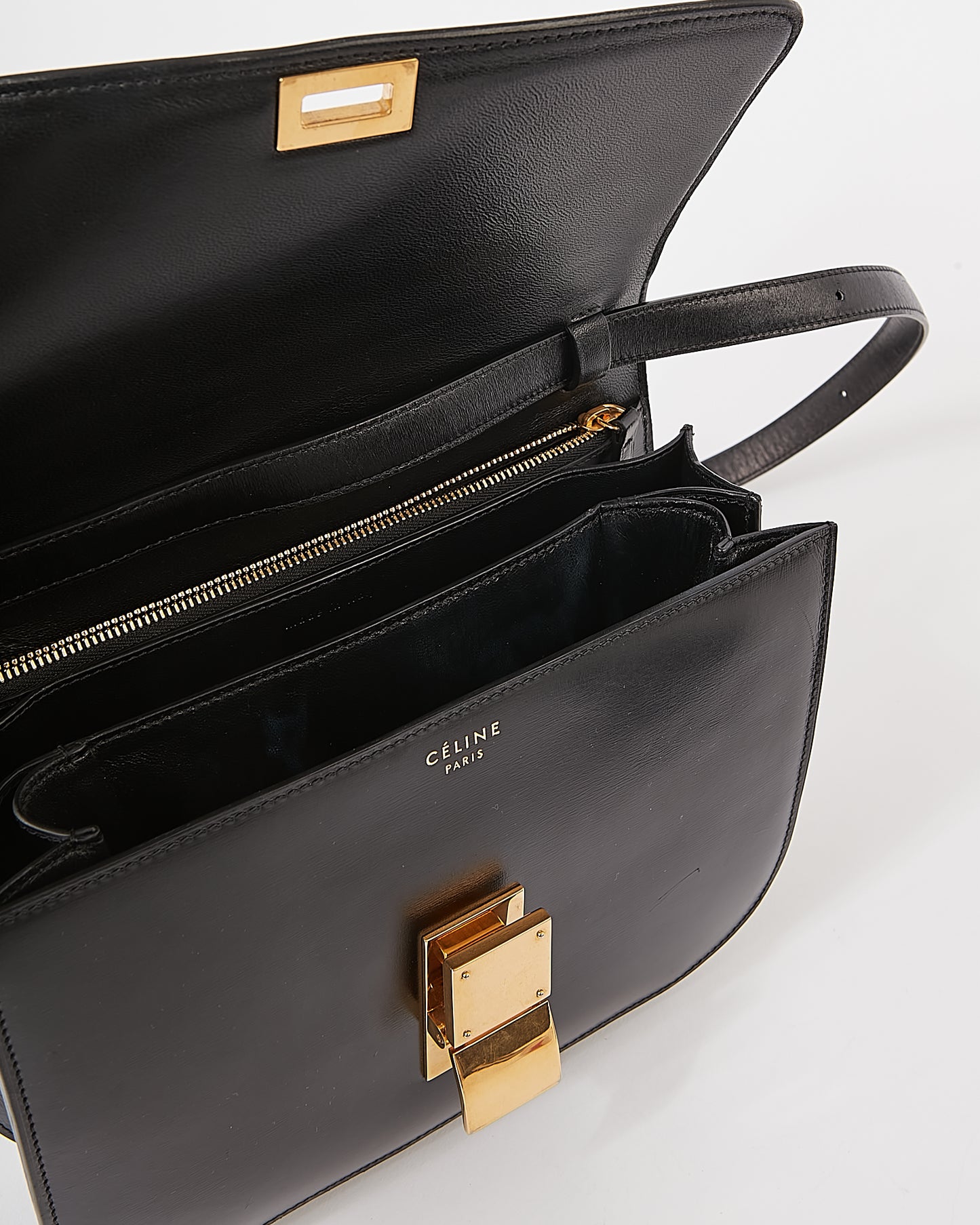 Sac boîte classique moyen en cuir noir Celine