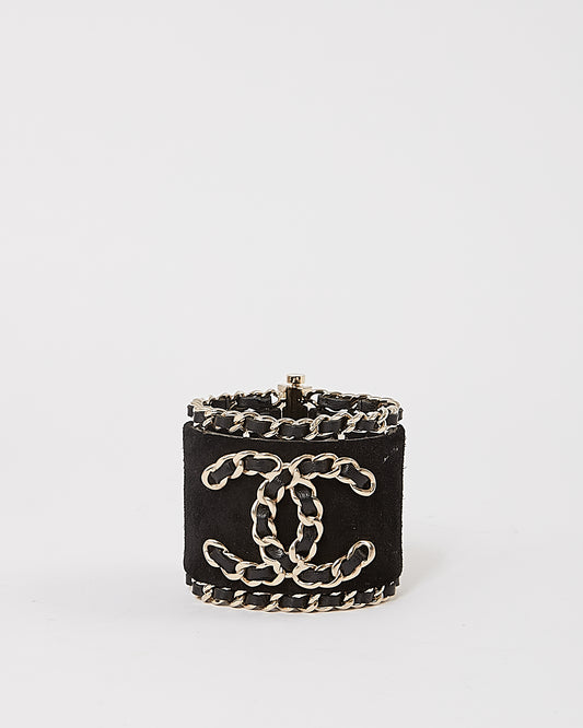 Bracelet manchette en daim avec logo noir et doré Chanel